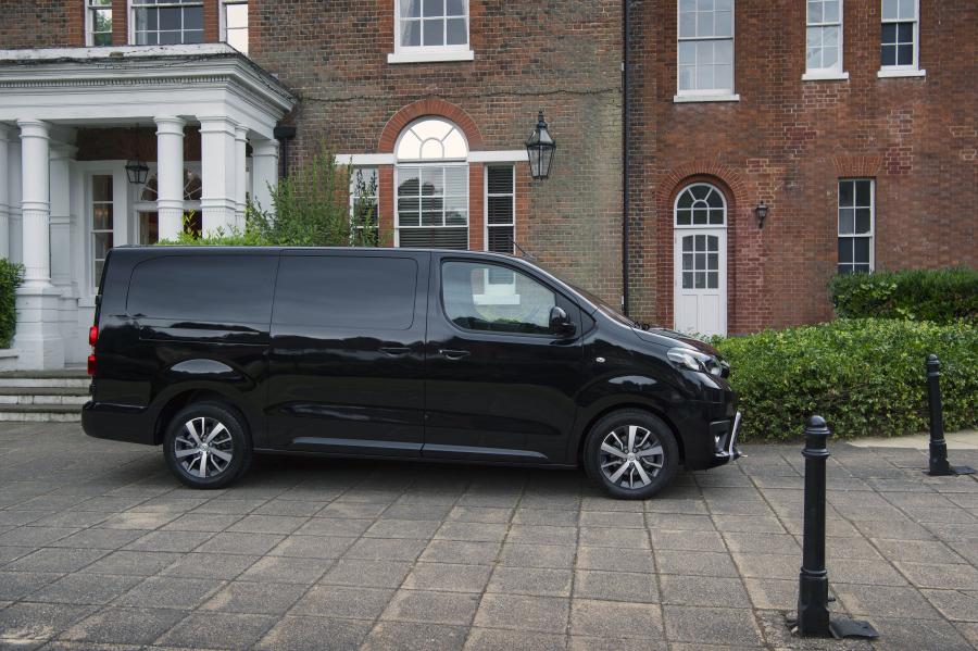  Toyota ProAce Van Long 2016 года  (UK) (фото 13 из 13)